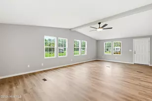 101 Hayduke Ln, Rocky Point, NC 28457 - Photo 5