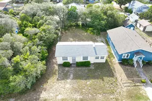 130 S 4th Ave, Kure Beach, NC 28449 - Photo 3