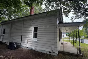 752 Nashville Rd, Rocky Mount, NC 27803 - Photo 5