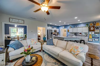 148 W Broughton Lane, Rocky Point, NC 28457 - Photo 19