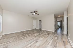 206 Low Country Ln, Swansboro, NC 28584 - Photo 3