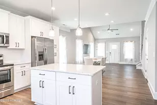 315 Mashie Ct, West End, NC 27376 - Photo 9