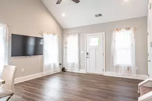 315 Mashie Ct, West End, NC 27376 - Photo 5
