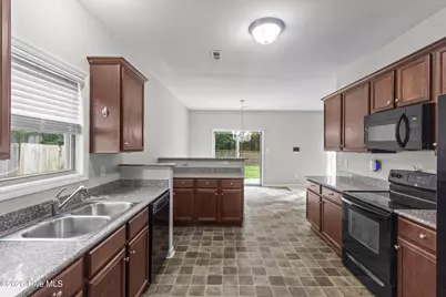 3279 Austin Avenue, New Bern, NC 28562 - Photo 7