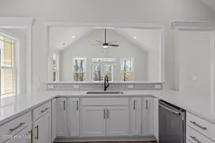 695 Sunset Dr, Carthage, NC 28327 - Photo 5