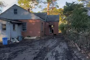 1215 W Thomas St, Rocky Mount, NC 27804 - Photo 3