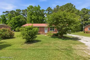 746 Kinston Hwy, Richlands, NC 28574 - Photo 3