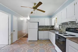 746 Kinston Hwy, Richlands, NC 28574 - Photo 9