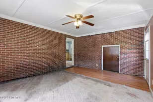 746 Kinston Hwy, Richlands, NC 28574 - Photo 11