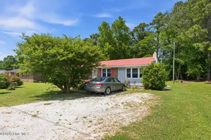 746 Kinston Hwy, Richlands, NC 28574 - Photo 23