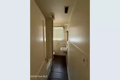 709 E Vernon Avenue, Kinston, NC 28501 - Photo 5