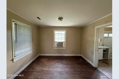 709 E Vernon Avenue, Kinston, NC 28501 - Photo 9