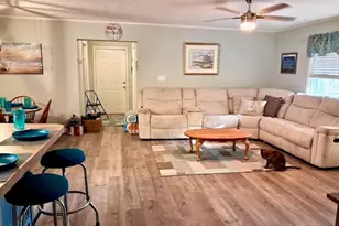 11 Fayetteville Rd, Elizabethtown, NC 28337 - Photo 7