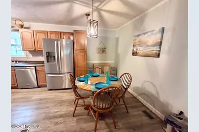 11 Fayetteville Road, Elizabethtown, NC 28337 - Photo 3
