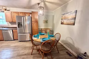 11 Fayetteville Rd, Elizabethtown, NC 28337 - Photo 3