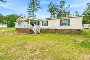 20941 Iris Dr, Wagram, NC 28396 - Photo 3