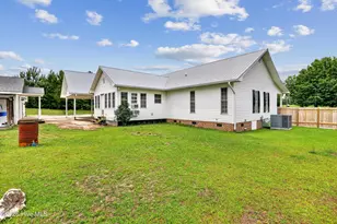 153 Giddens St, Newton Grove, NC 28366 - Photo 41