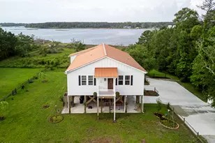 144 Ray Ln, Swansboro, NC 28584 - Photo 1