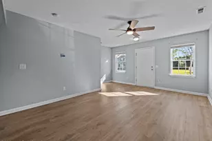 200 Lanieve Ct, Hubert, NC 28539 - Photo 3