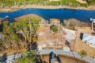 174 Henderson Dr, Newport, NC 28570 - Photo 1