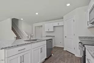 121 Claude St, La Grange, NC 28551 - Photo 9