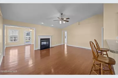 201 Quincy Court, New Bern, NC 28560 - Photo 11