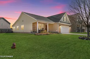 201 Quincy Ct, New Bern, NC 28560 - Photo 1