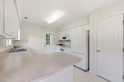 227 Forest Park Drive, New Bern, NC 28562 - Photo 13