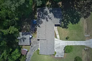 705 N Edgewood Cir, Whiteville, NC 28472 - Photo 7