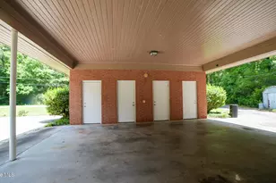705 N Edgewood Cir, Whiteville, NC 28472 - Photo 9
