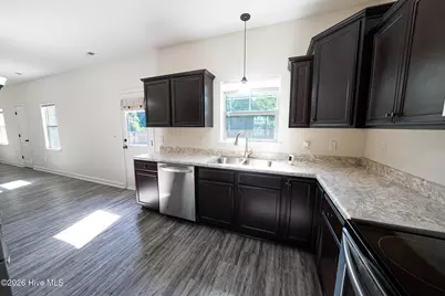 618 Osprey Landing Drive, Holly Ridge, NC 28445 - Photo 5