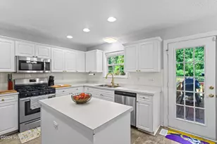 112 Barkside Ln, New Bern, NC 28562 - Photo 3