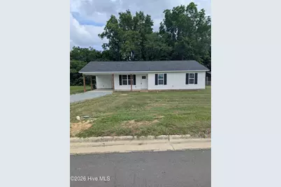 203 W Morisey Boulevard, Clinton, NC 28328 - Photo 1