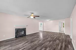 408 Bluegrass Cir, Jacksonville, NC 28546 - Photo 5