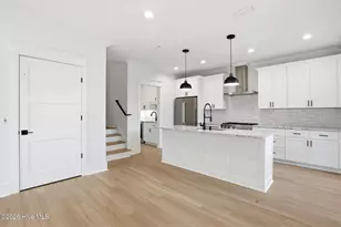 1109 Swordfish Ln, Carolina Beach, NC 28428 - Photo 5