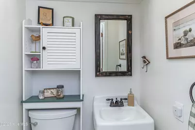 1209 W Highland Avenue, Kinston, NC 28501 - Photo 27
