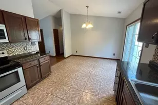 212 Winterberry Ct, Jacksonville, NC 28540 - Photo 7