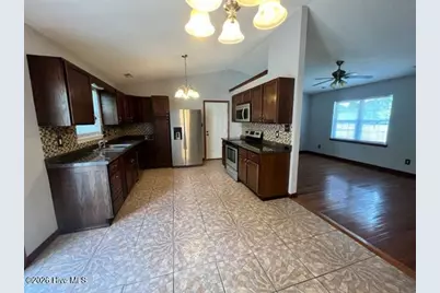212 Winterberry Court, Jacksonville, NC 28540 - Photo 5