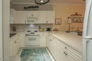 4241 Hibiscus Dr, Little River, SC 29566 - Photo 5