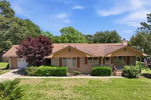 319 Holly Ln, Newport, NC 28570 - Photo 5
