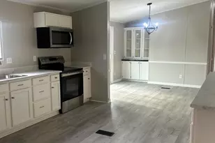 1490 Cobblestone Dr, Kinston, NC 28504 - Photo 5