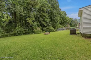 2038 Hunters Ridge Dr, Piney Green, NC 28544 - Photo 27