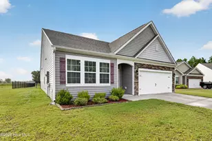 4457 Marthas Vlg Ln, Ayden, NC 28513 - Photo 3
