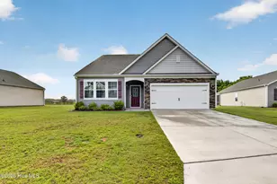 4457 Marthas Vlg Ln, Ayden, NC 28513 - Photo 1