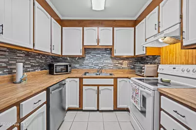1308 Carolina Beach Avenue N #Apt 2c, Carolina Beach, NC 28428 - Photo 5