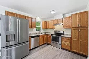 1040 Broad Creek Rd, New Bern, NC 28560 - Photo 9