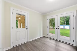 1040 Broad Creek Rd, New Bern, NC 28560 - Photo 11