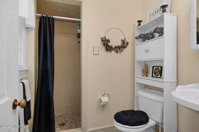 1811 Delwood Drive W, Wilson, NC 27893 - Photo 21