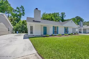 809 Varsity Dr, Wilmington, NC 28403 - Photo 1