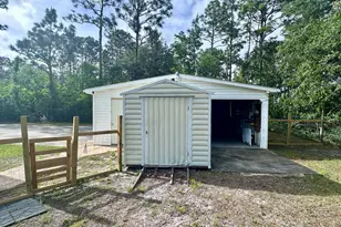 945 Mirror Lake Dr, Southport, NC 28461 - Photo 23